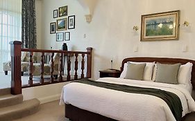 Victoria House Motor Inn